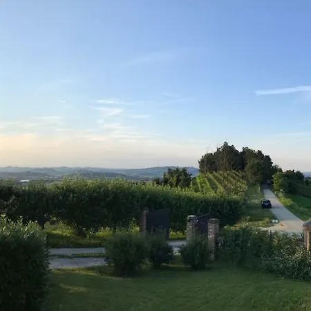 La Casa In Collina Apartamento Alba (Piedmont)