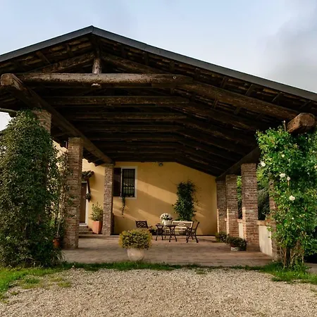 La Casa In Collina 아파트 *