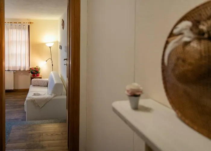 La Casa In Collina Daire Alba (Piedmont)